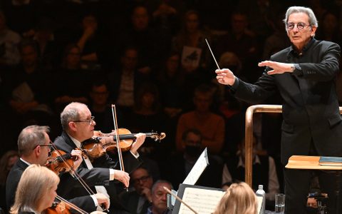 Michael Tilson Thomas conducting the LSO
