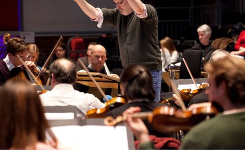 Sir James MacMillan conducting the Panufnik Composers Workshop in 2012